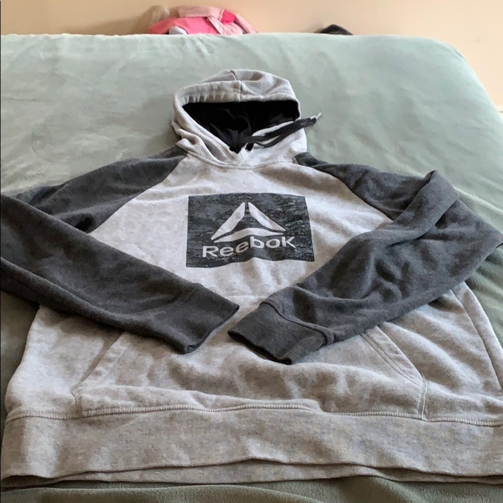 Reebok hoodie sweatshirt in excellent condition